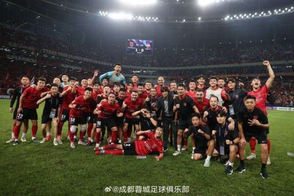 亚冠职业联赛   成都蓉城vs江原FC 赛事  风采！