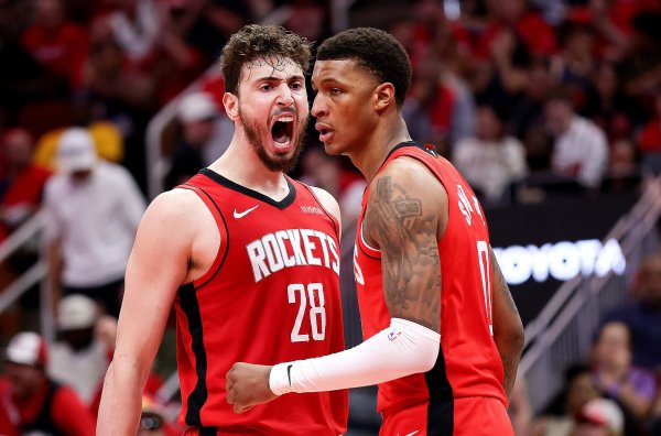 小贾巴里:我感觉自己投射能力有所提升 我和申京都取得巨大进步 小贾巴里:我感觉自己投射能力有所提升 我和申京都取得巨大进步